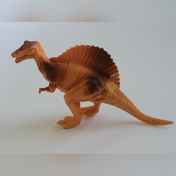 Rare Vintage 6" Spinosaurus Dinosaur Detailed Realistic PVC Action Figure. This - Picture 1 of 6
